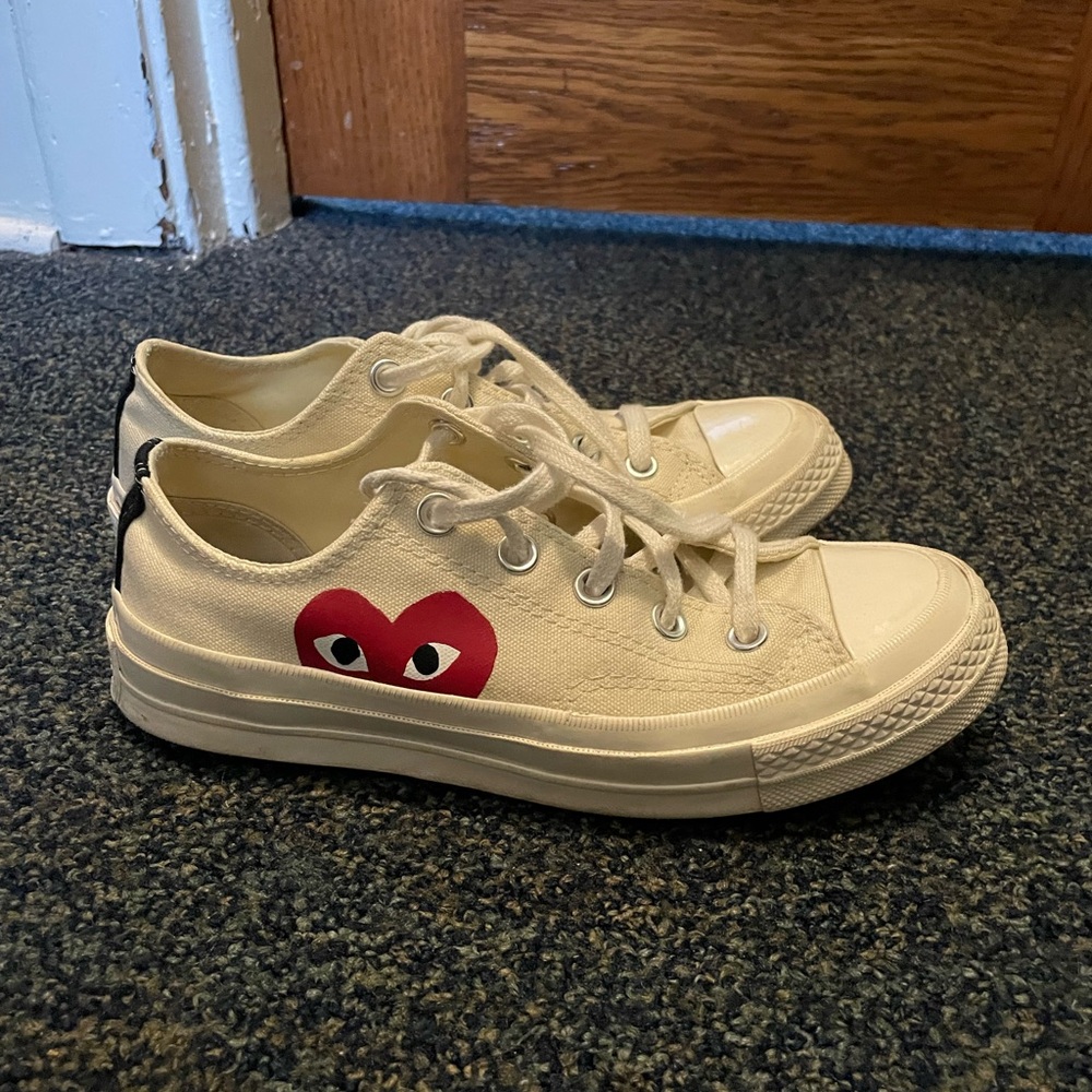 Carmes des Garcons converse